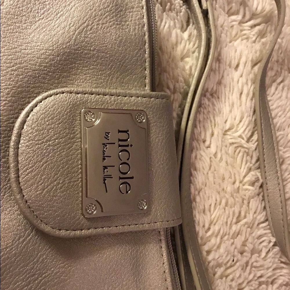 Nice detachable wallet